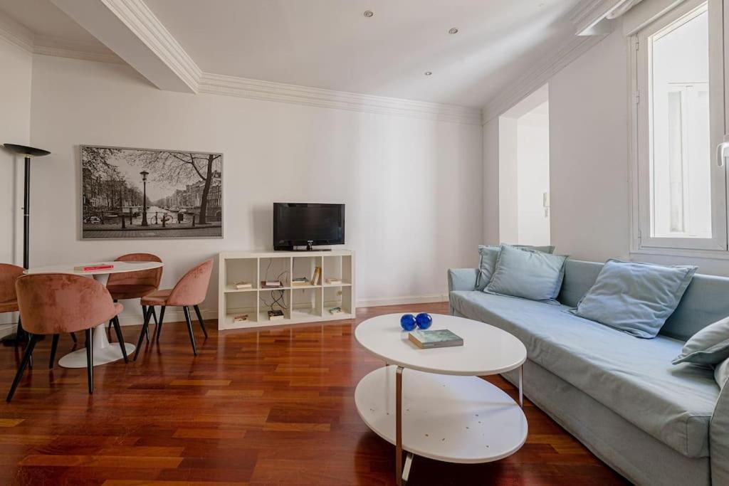 Modern Apartment In Chueca Inf3Iz4 Madrid Exterior foto