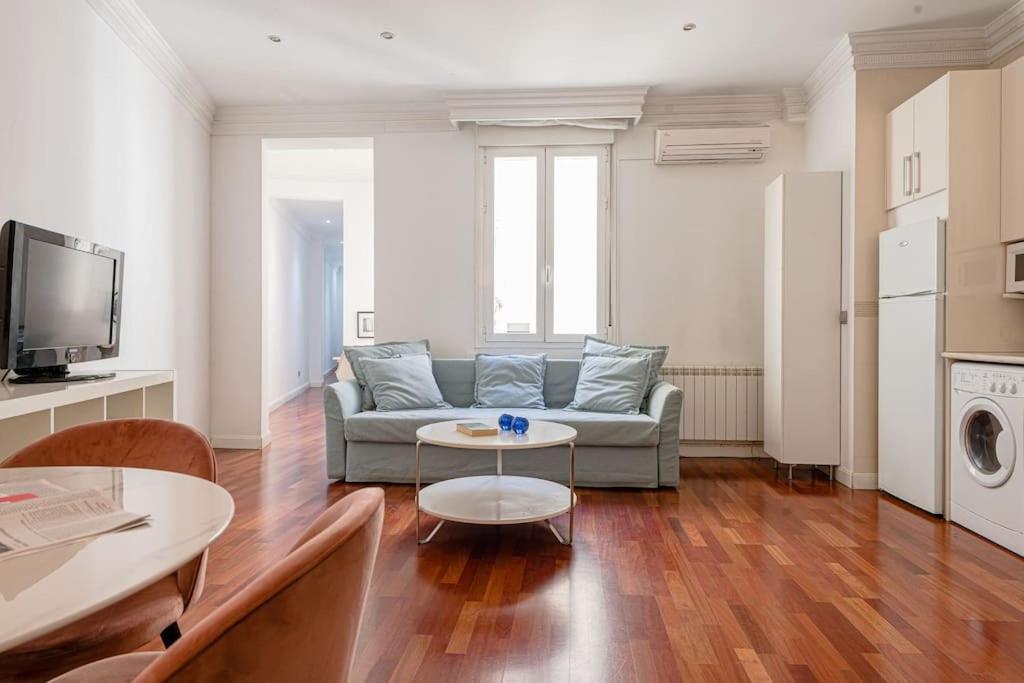 Modern Apartment In Chueca Inf3Iz4 Madrid Exterior foto